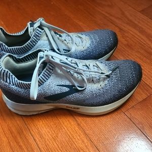 Women's Brooks Brooks Women's Levitate 2 Running Shoes Grey/Ebony/White Size 7.5
